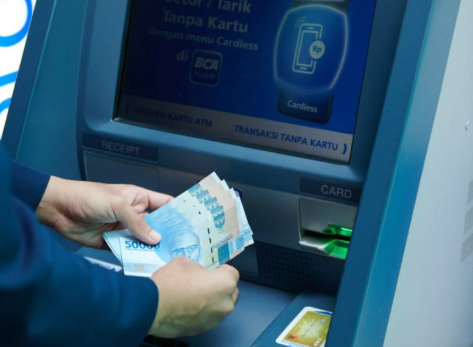 Kenapa Bisa Memilih Cara mengambil uang Di ATM BCA Tanpa Kartu?
